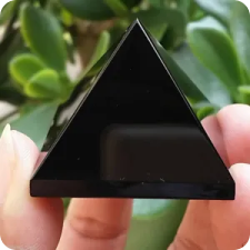 Natural Black Obsidian Quartz Stone Pyramid Chakra Healing Reiki Crystal Tower